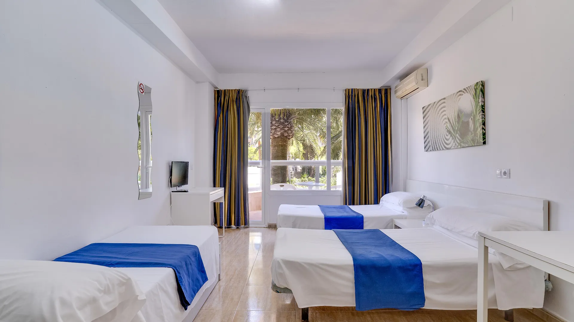 Las Palomas Apartments Econotels Palma Nova  Spain